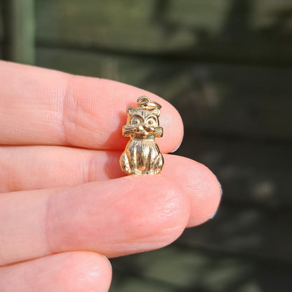 9ct Gold Cat Charm / Pendant