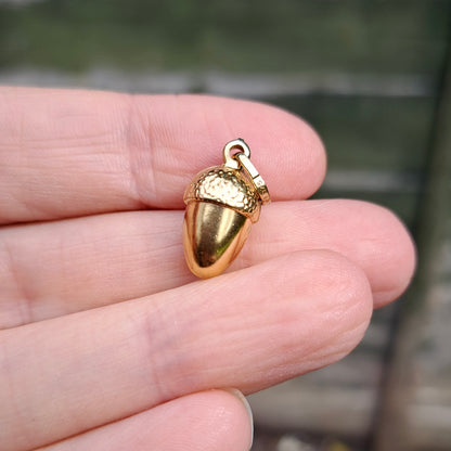 9ct Gold Acorn Charm