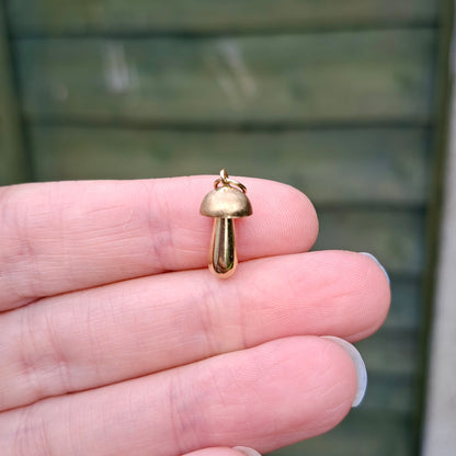 9ct Yellow Gold Mushroom Charm