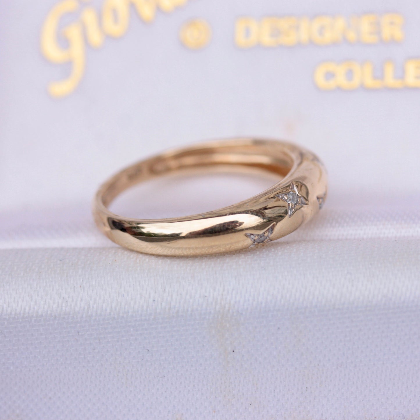 Pre-owned 9ct Gold Star Set Diamond Domed Ring