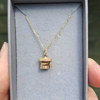 Vintage 9ct Gold Tiny Wishing Well Charm, 1960s