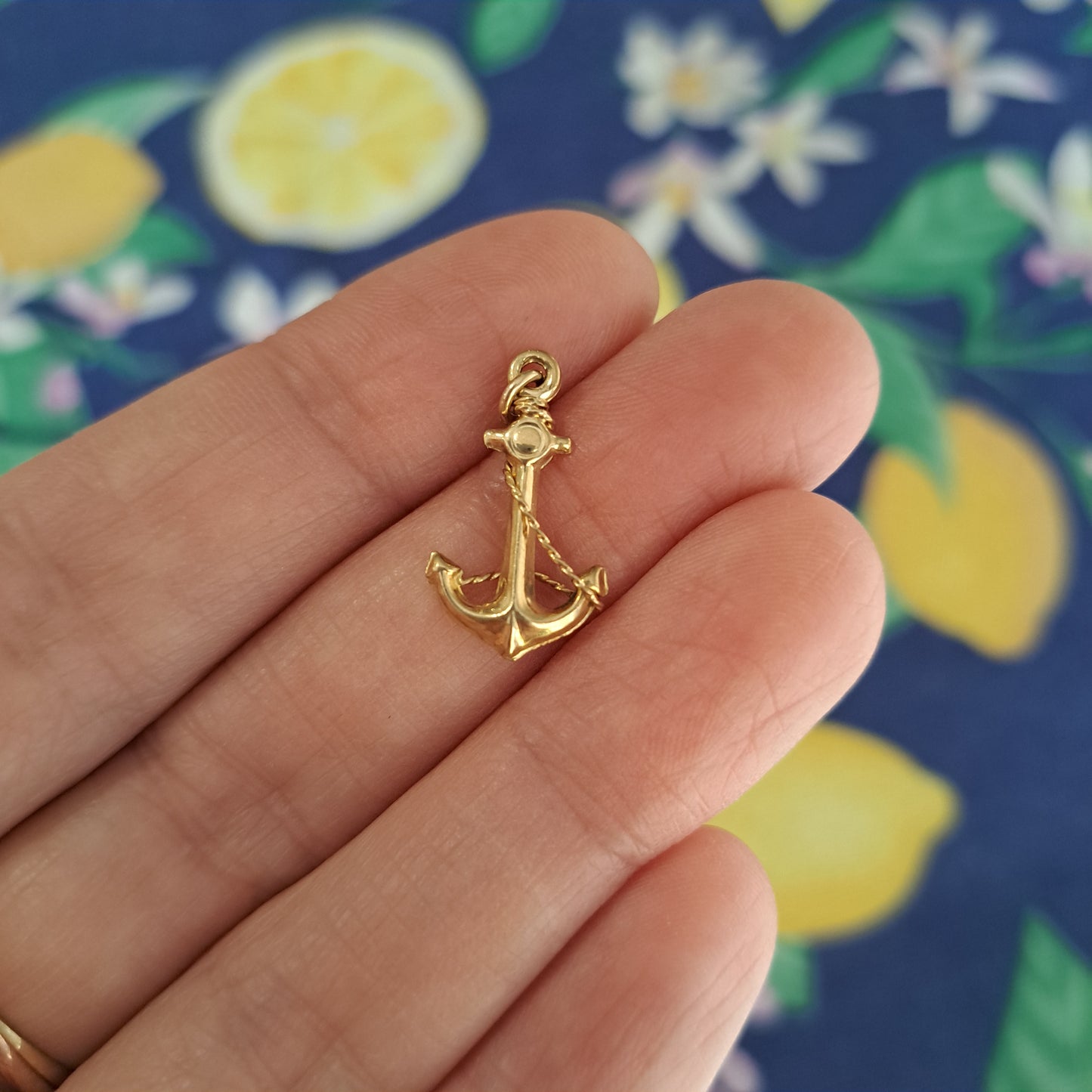 Pre-owned 9ct Gold Anchor Charm / Pendant