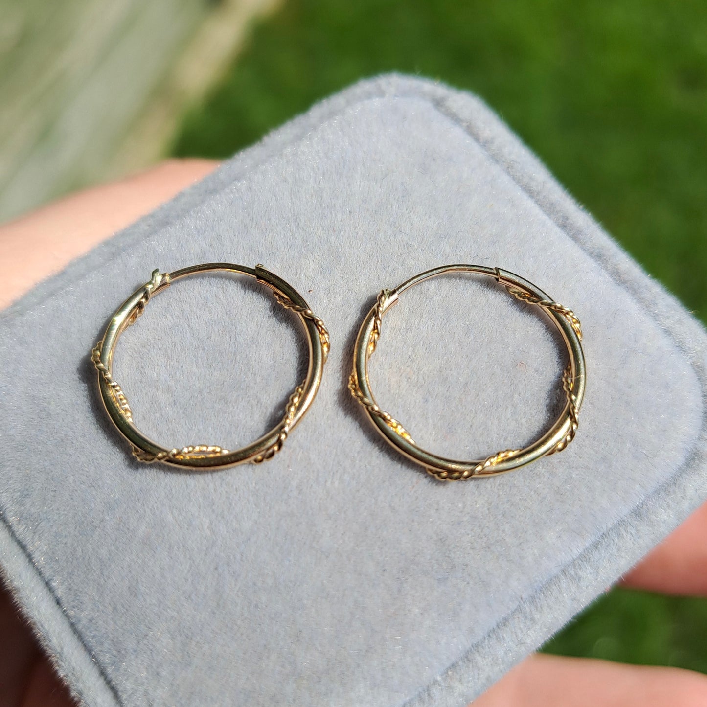 Vintage 9ct Gold Wire Twist Sleeper Hoops