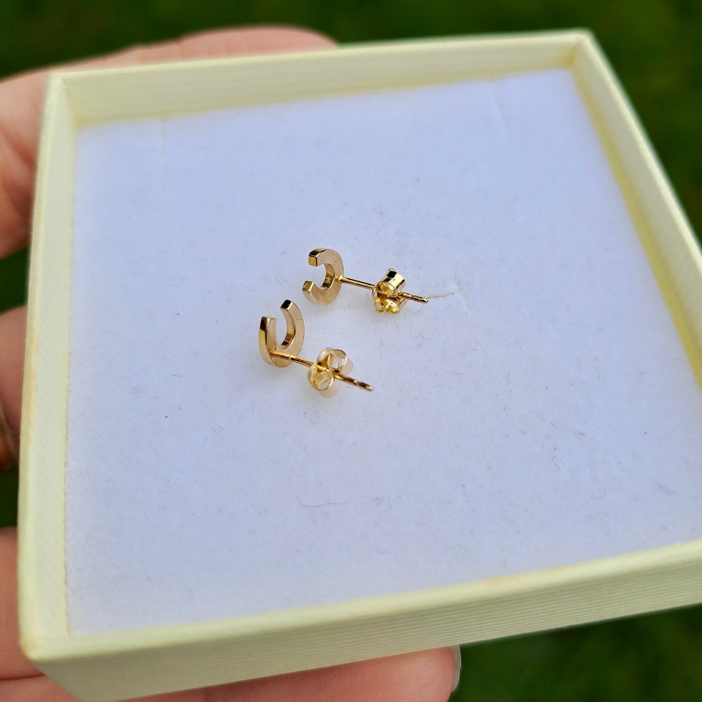 Pre-owned 9ct Gold and Black Enamel Horseshoe Stud Earrings