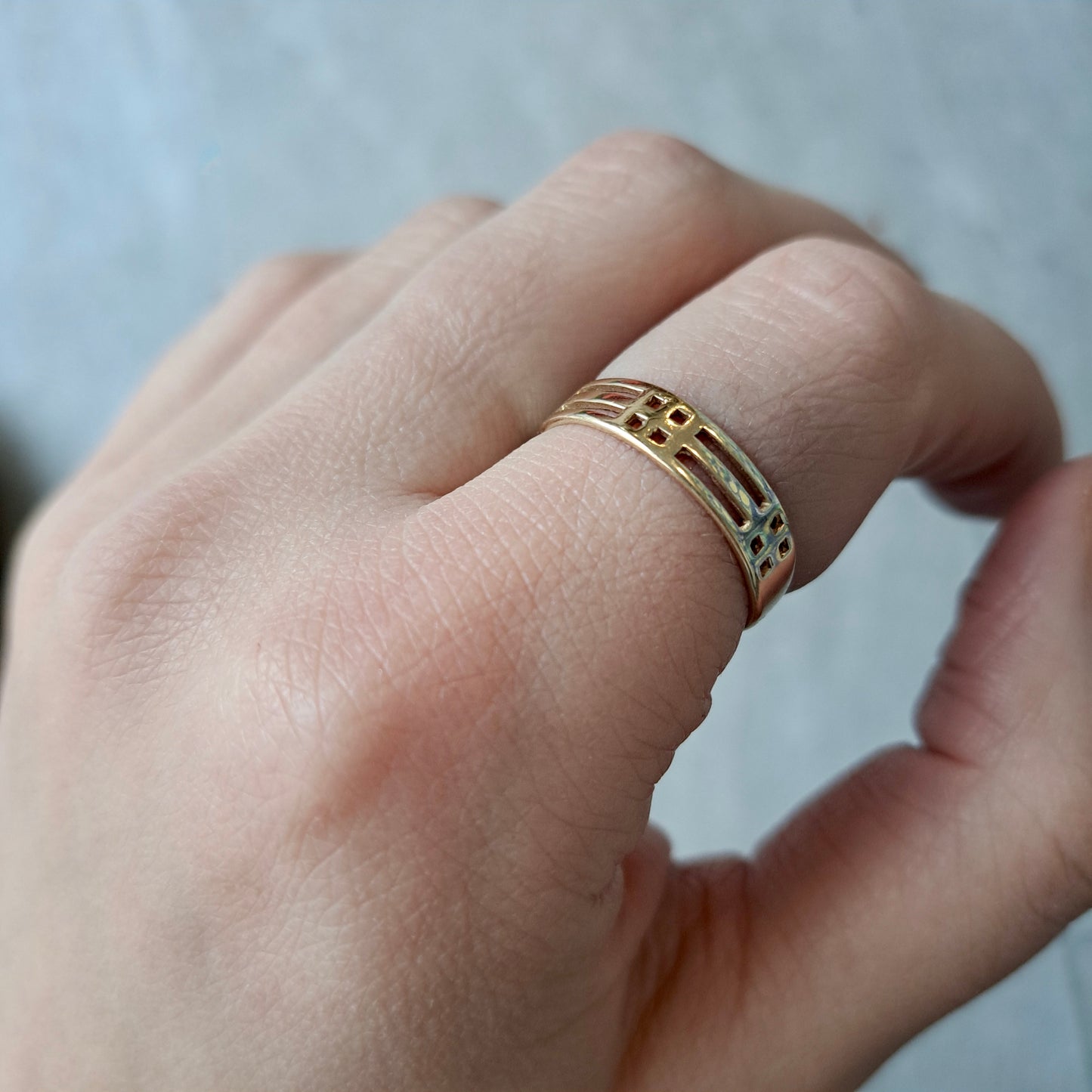 Pre-owned 9ct Yellow Gold Rennie Mackintosh Style Ring