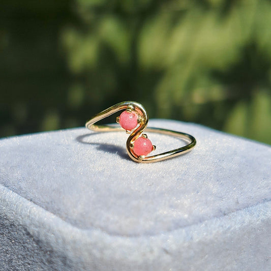 Vintage 9ct Gold and Pink Agate Dainty Ring, 1976