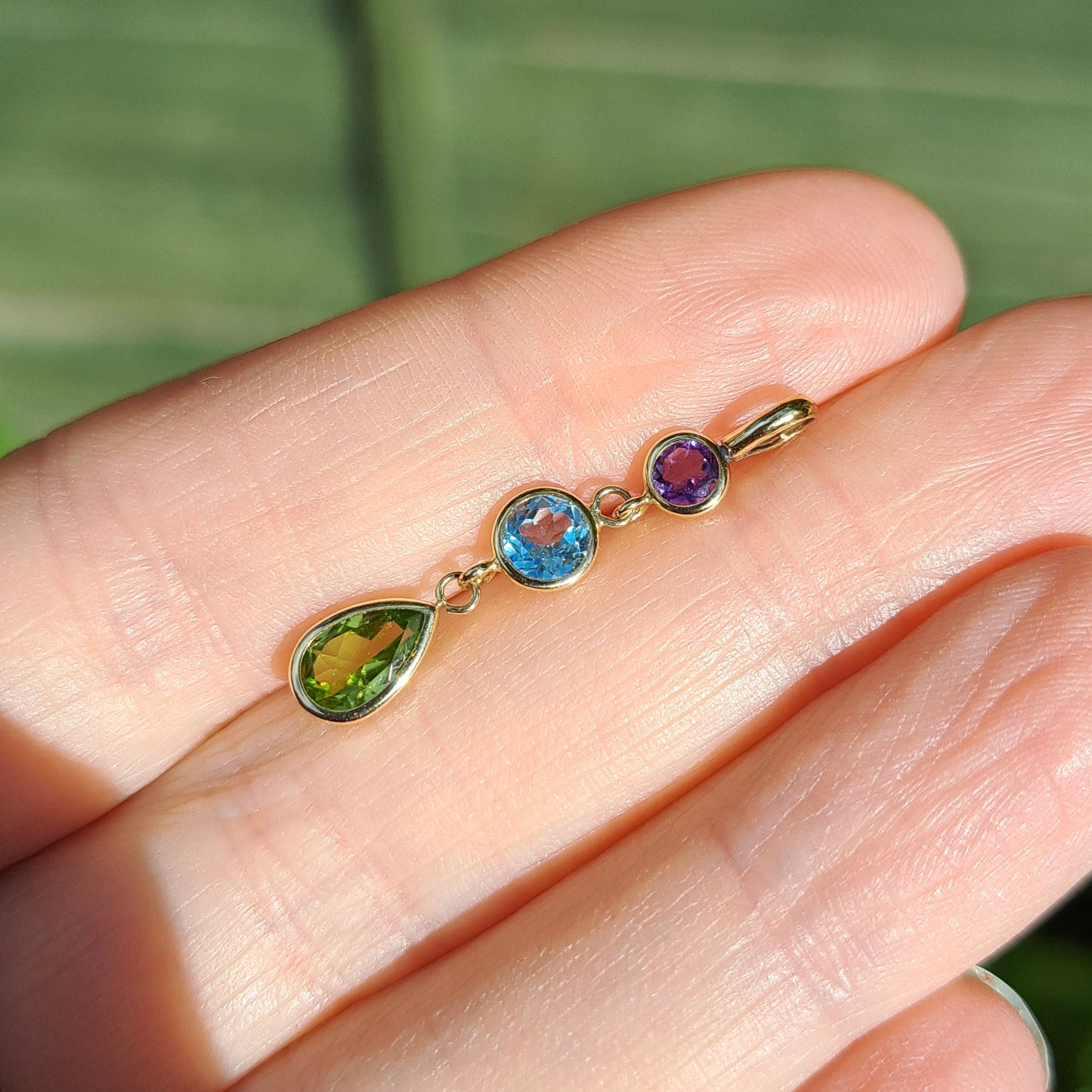 Pre-owned 14ct Gold Multi Gemstone Dangle Pendant