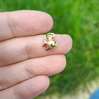 Vintage 9ct Gold Mini Puffy Fish Charm
