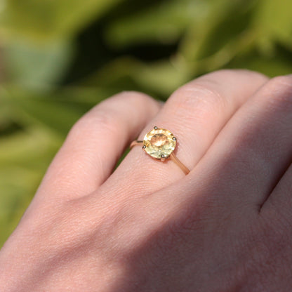 Pre-owned 9ct Gold Citrine Solitaire Ring