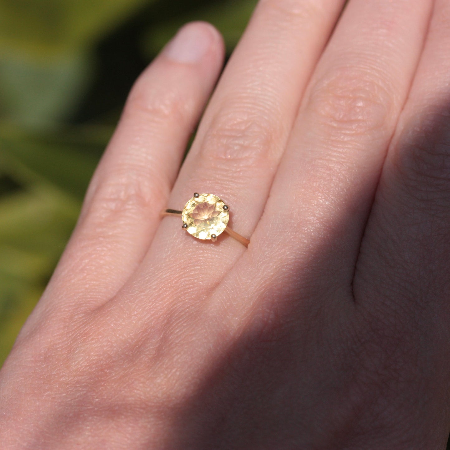 Pre-owned 9ct Gold Citrine Solitaire Ring