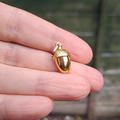 9ct Gold Acorn Charm