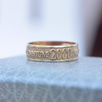 Vintage 9ct Gold Millennium Year 2000 Ring