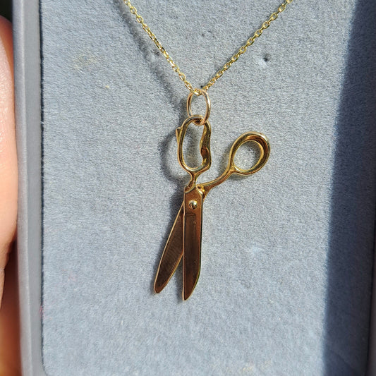 Vintage 9ct Gold Moving Scissors Charm