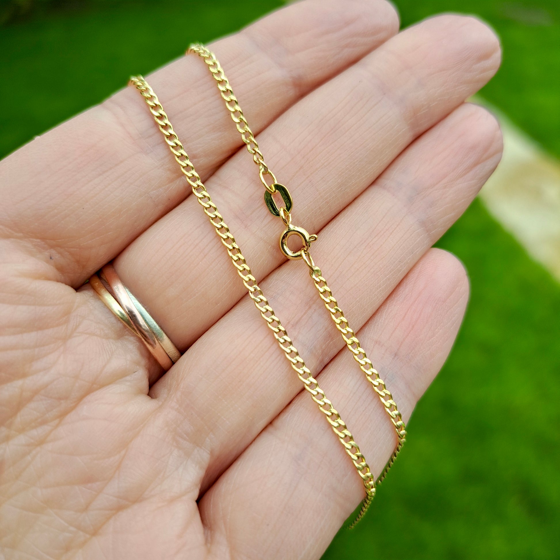 solid 9ct yellow gold chain 20 inches