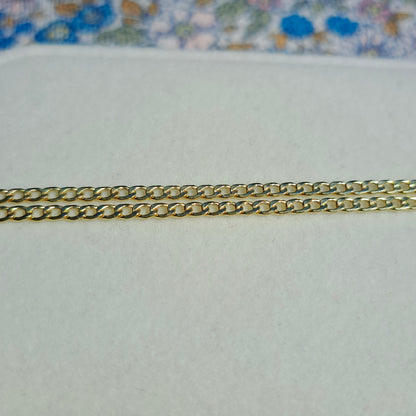 Solid 9ct Yellow Gold Flat Curb Chain Necklace, 2.6mm