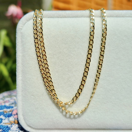 Solid 9ct Yellow Gold Flat Curb Chain Necklace, 2.6mm