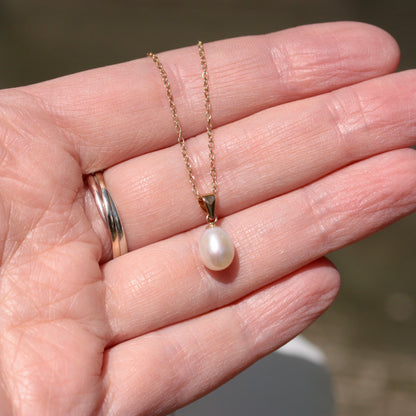 Solid 9ct Gold White Freshwater Teardrop Pearl Pendant, June Birthstone