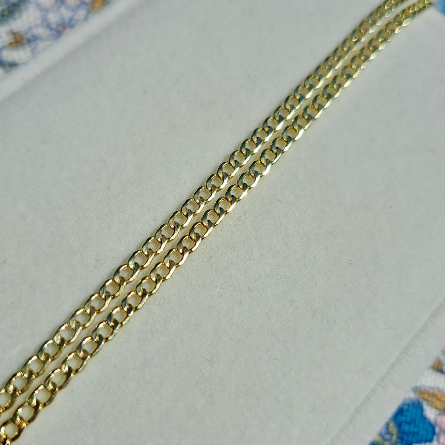 Solid 9ct Yellow Gold Flat Curb Chain Necklace, 2.6mm