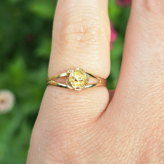 vintage 1980s rose ring in 9ct yellow gold