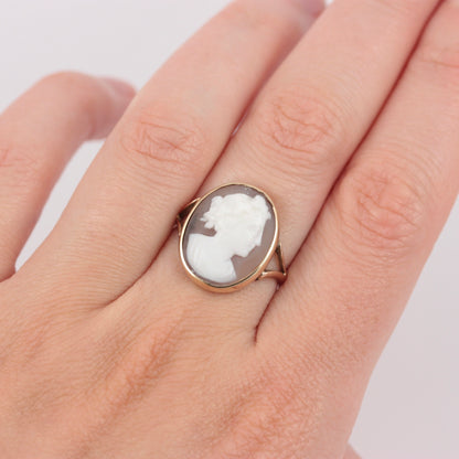 Antique 9ct Gold Sardonyx Shell Classical Cameo Ring, Early 20thC