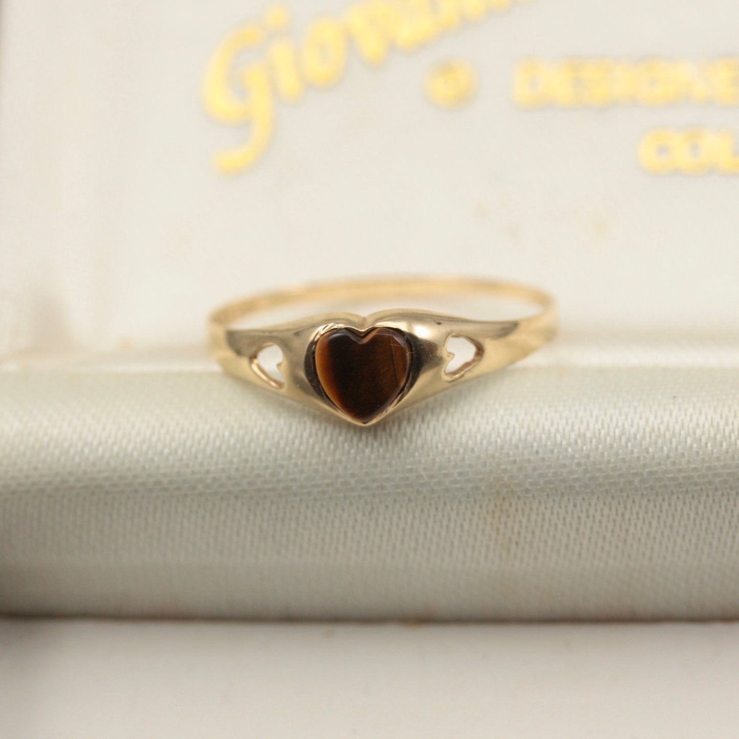 Dainty Vintage 9ct Gold Tiger's Eye Heart Ring, 1984