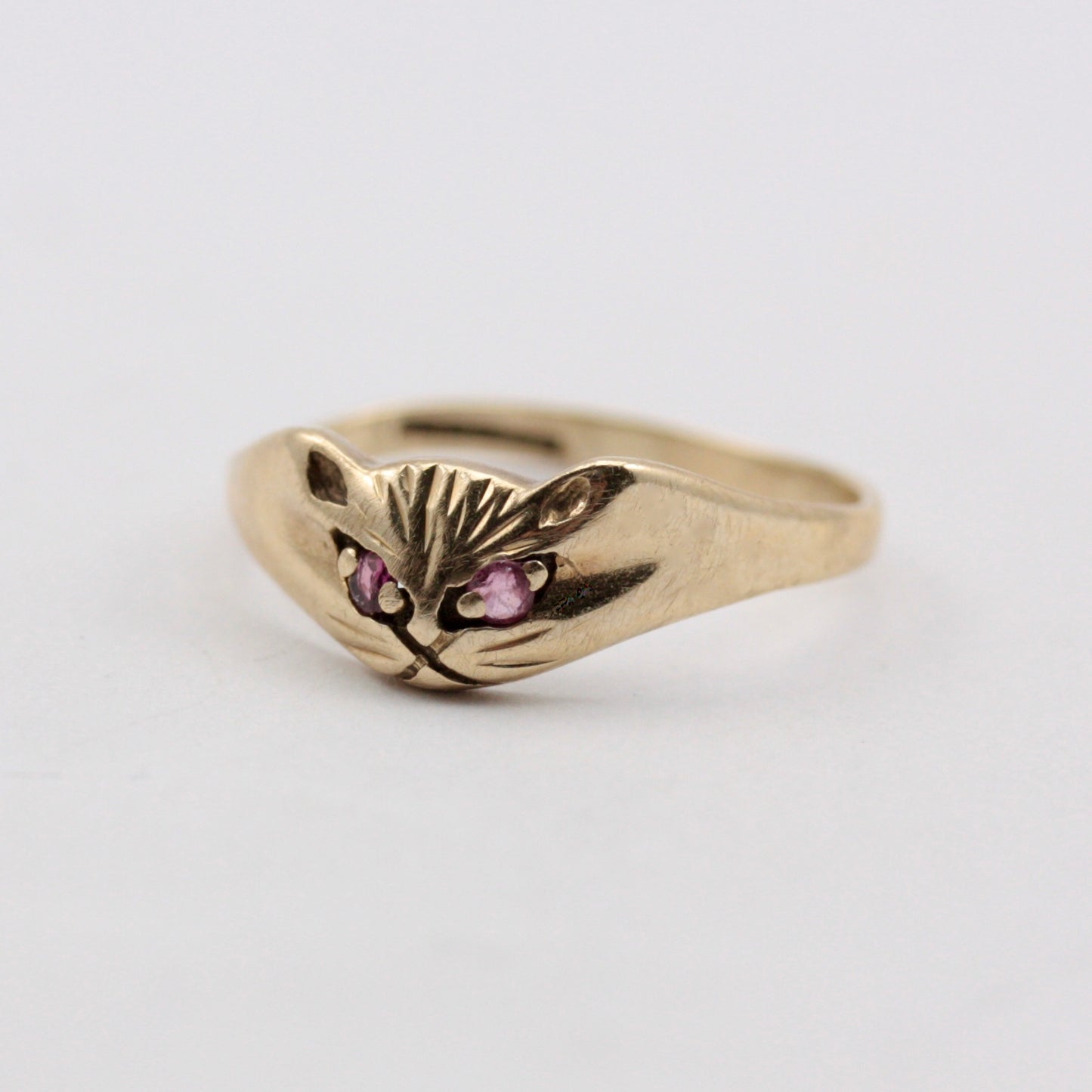 Vintage 9ct Gold Cat Ring with Ruby Eyes, 1991