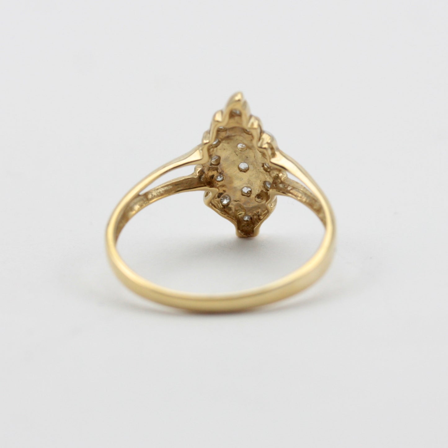 Late Vintage Diamond Pave Ring in Leaf Design
