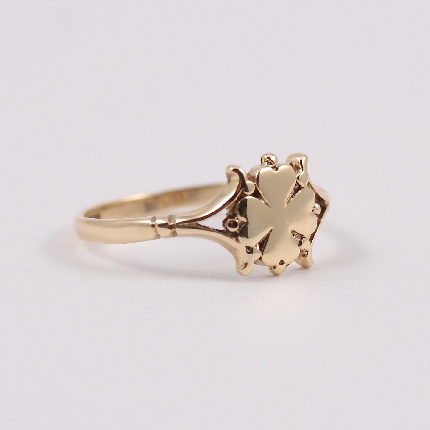 Vintage 9ct Gold Clover / Shamrock Ring, 1995