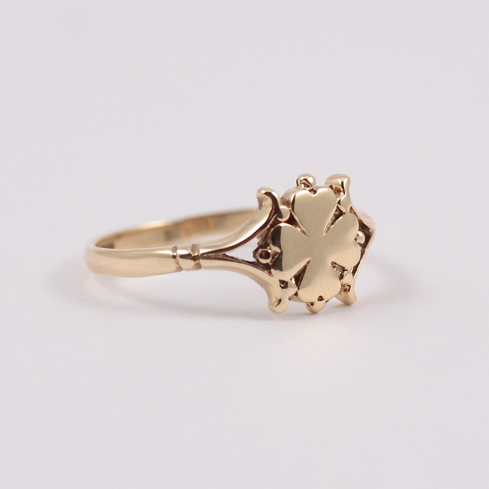 Vintage 9ct Gold Clover / Shamrock Ring, 1995