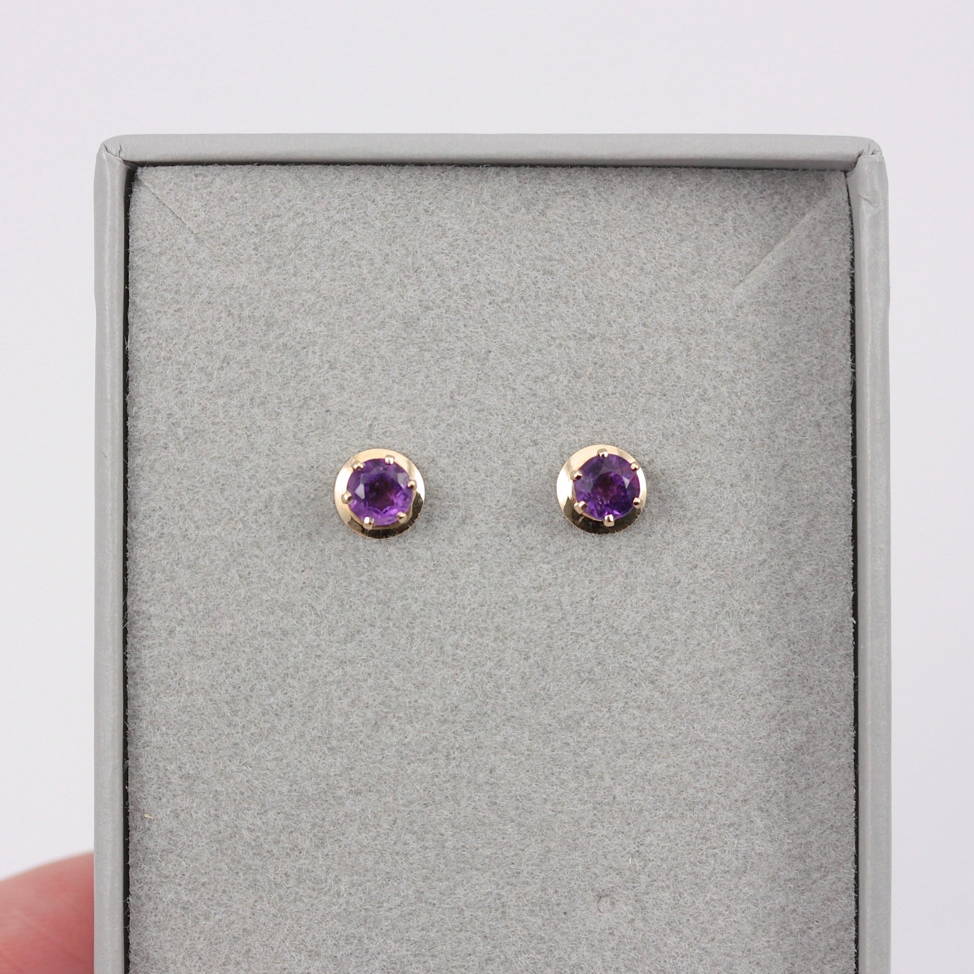 vintage 9ct gold amethyst stud earrings