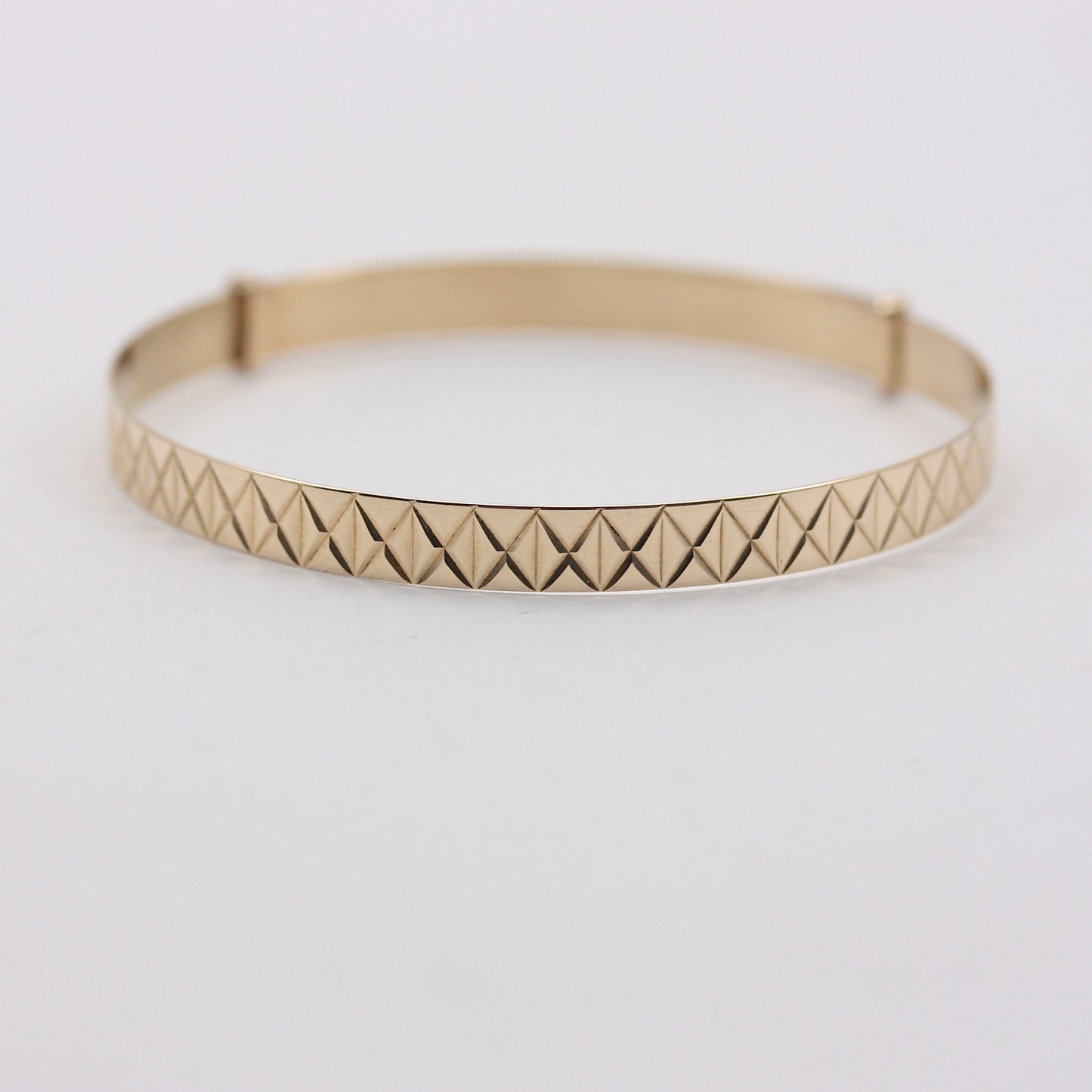 Ladies 9ct Yellow Gold Patterned Expandable Bangle 4.1g