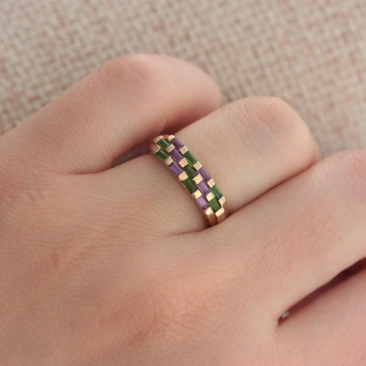 Late Vintage 9ct Gold Amethyst and Chrome Diopside Chequered Band