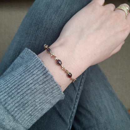 Vintage 9ct Gold Garnet Cabochon Bracelet, c1970s