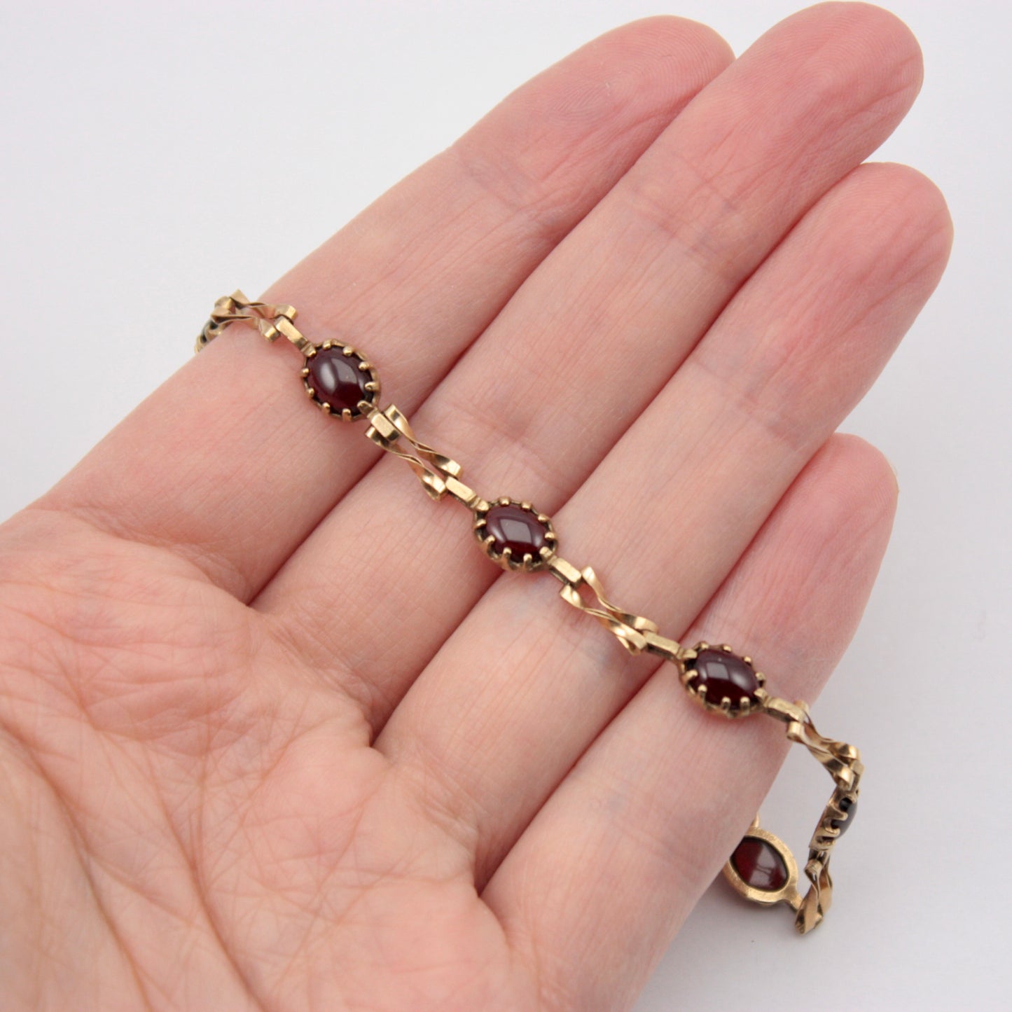 Vintage 9ct Gold Garnet Cabochon Bracelet, c1970s