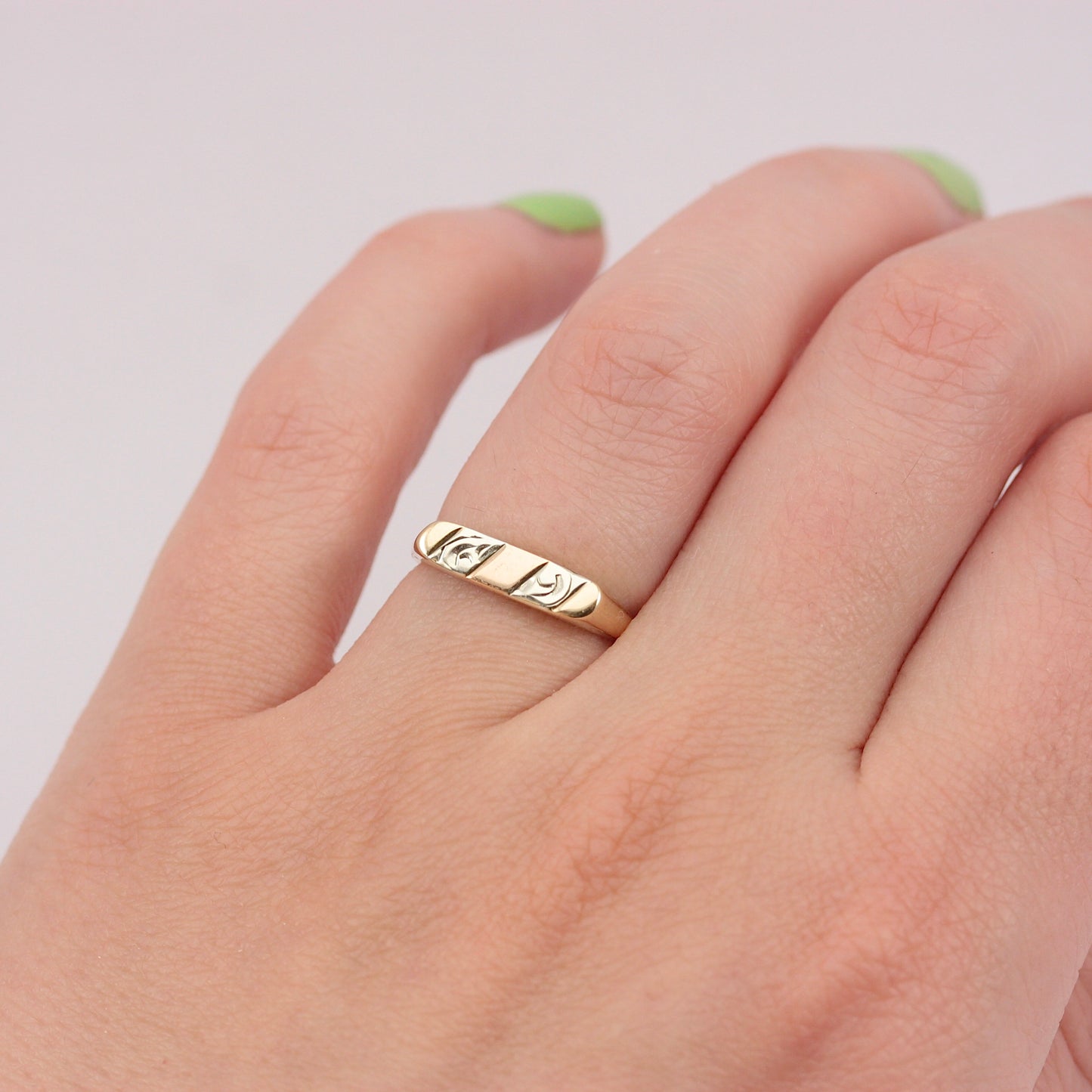 Vintage 9ct Tri Colour Gold Flat Front Ring, 1985