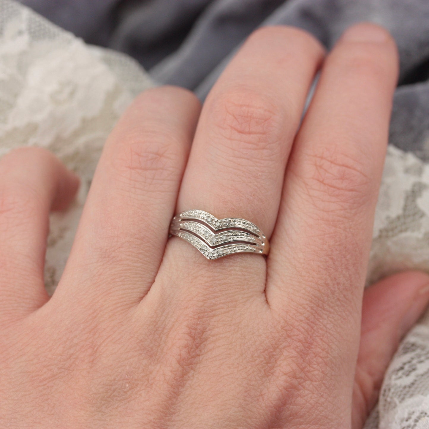 Pre-owned 9ct Gold Diamond Triple Wishbone Ring