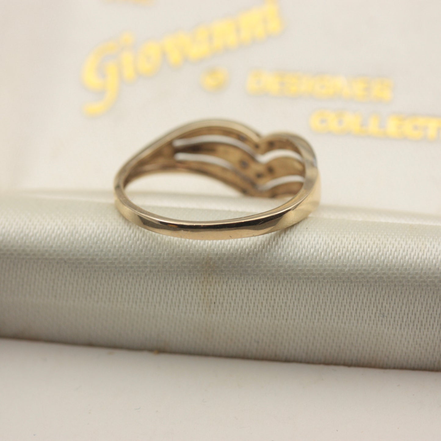 Pre-owned 9ct Gold Diamond Triple Wishbone Ring