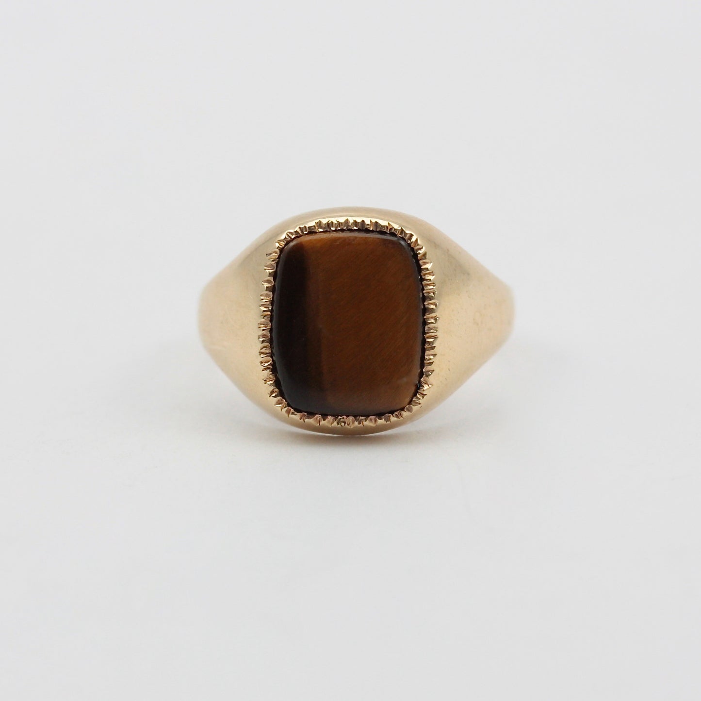 vintage 9ct gold tigers eye cushion signet ring
