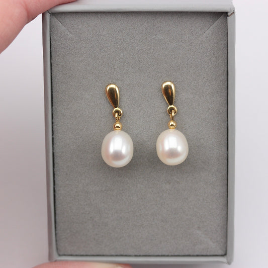 Pre-owned 18ct Gold Freshwater Pearl Dangle Earrings