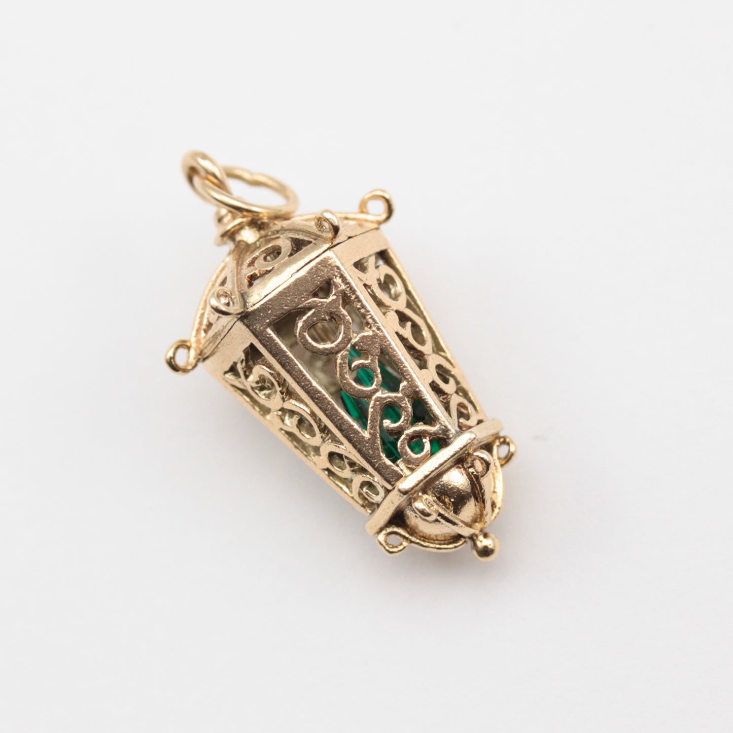 vintage 9ct gold lantern charm