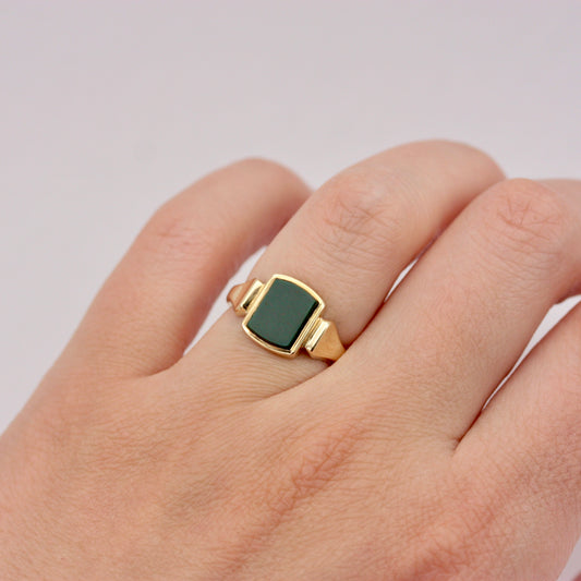 vintage 9ct gold bloodstone signet ring