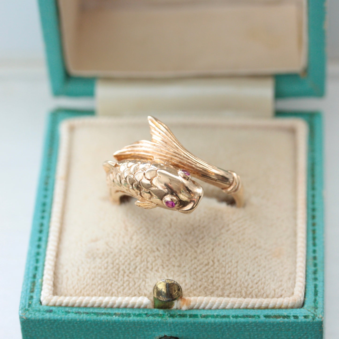 vintage 9ct gold koi carp ring