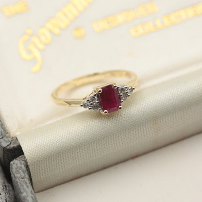 Pre-owned 9ct Gold Ruby and Diamond Ring