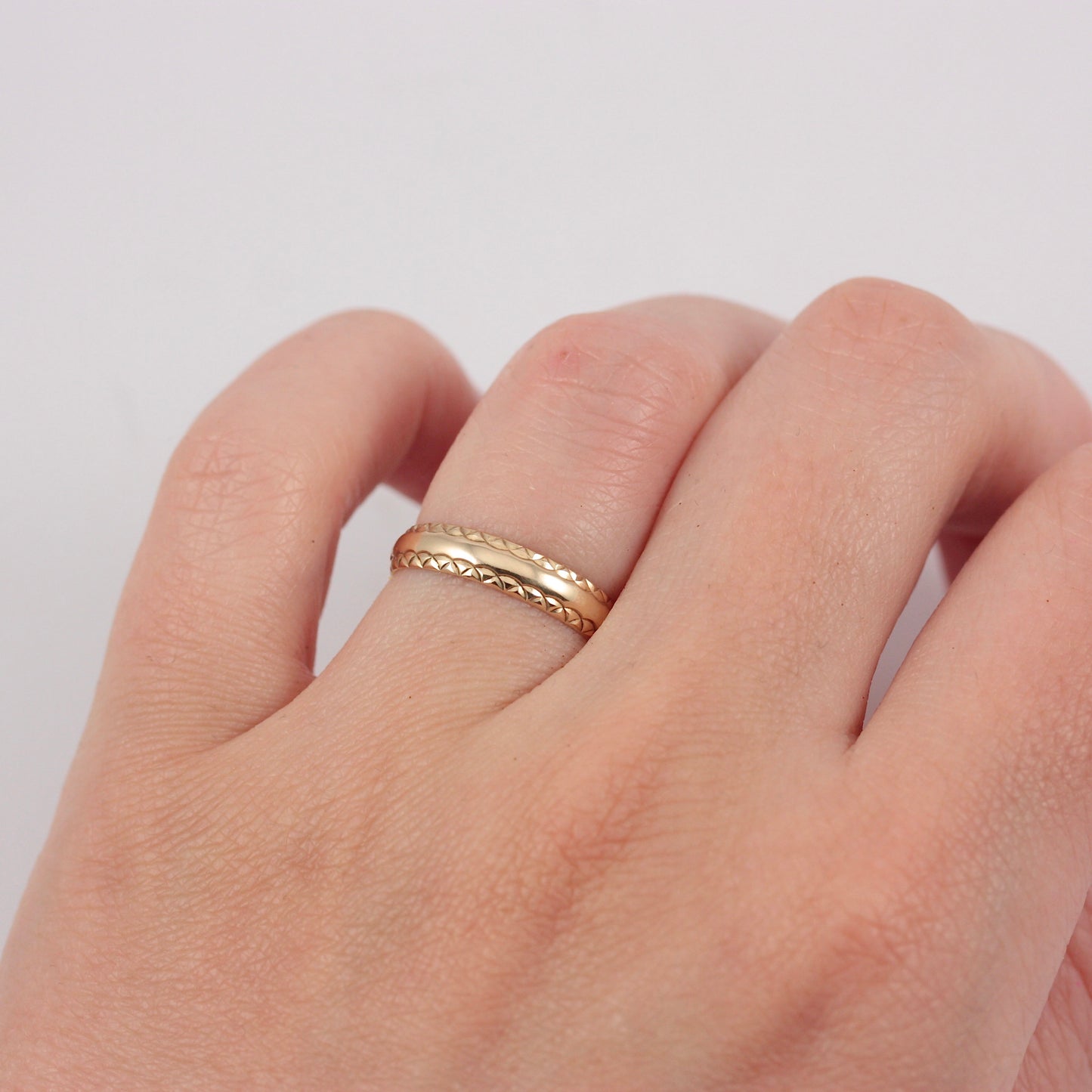 Vintage 9ct Gold Patterned Edge Band Ring, 1989