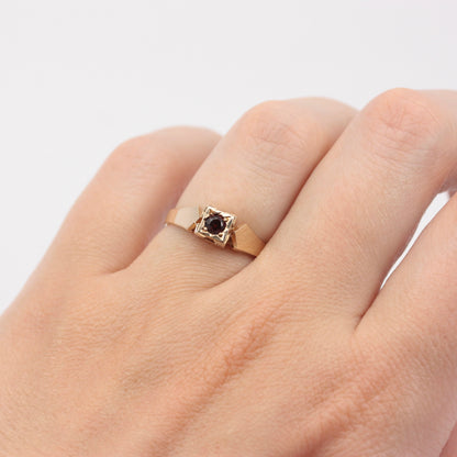 Vintage 9ct Gold Square Front Garnet Solitaire Ring, 1972