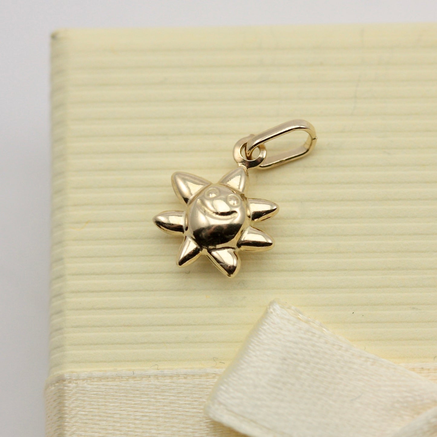 Tiny Puffy 9ct Gold Smiling Sun Charm