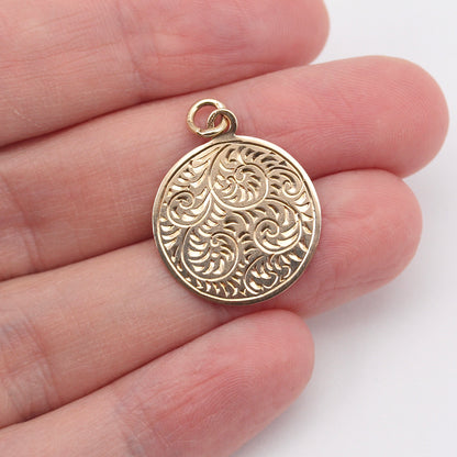 Vintage 9ct Gold Ornately Patterned Disc Pendant