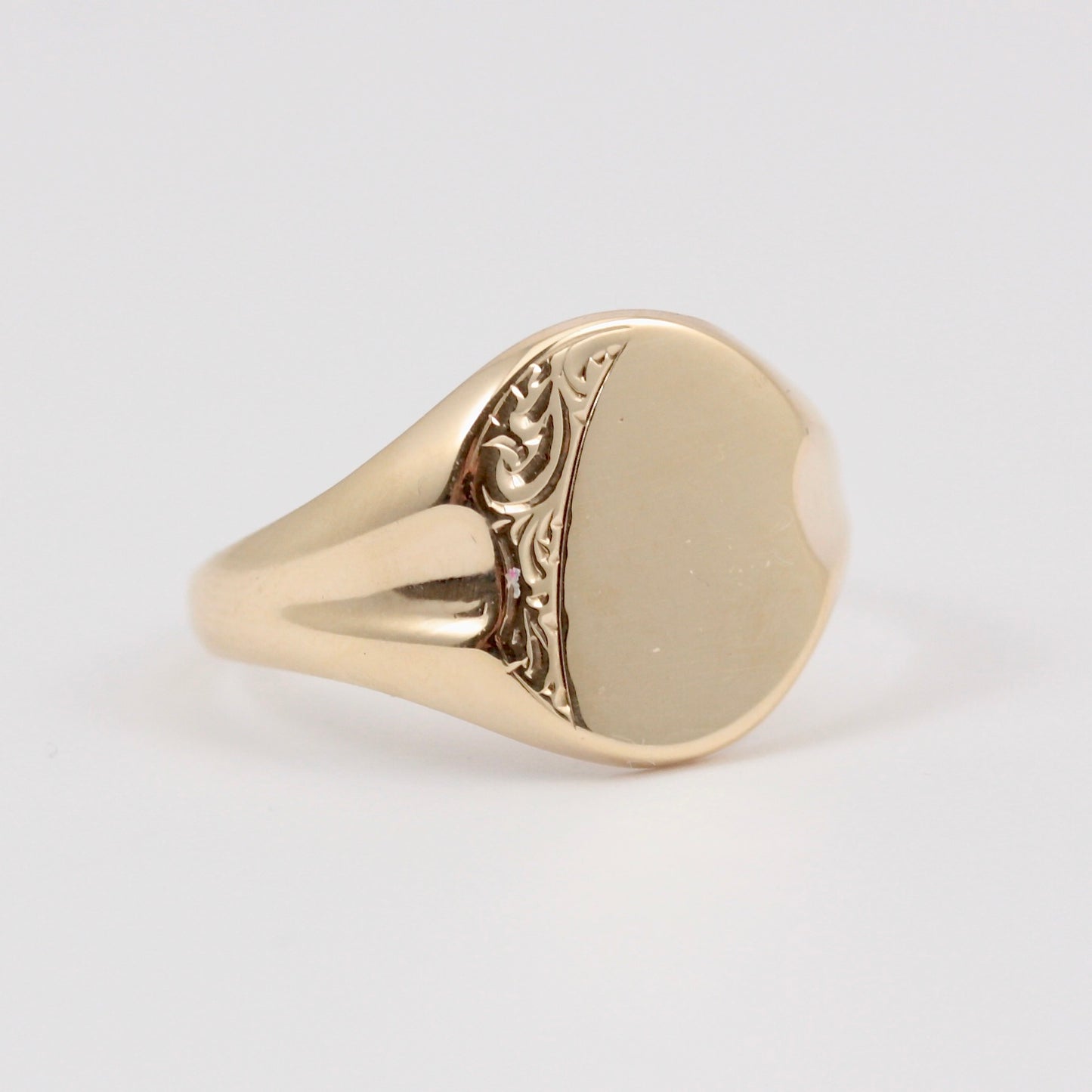 Vintage 9ct Gold Oval Signet Ring, 1988