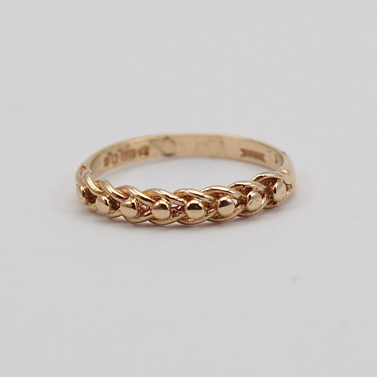 vintage 9ct gold single row keeper ring