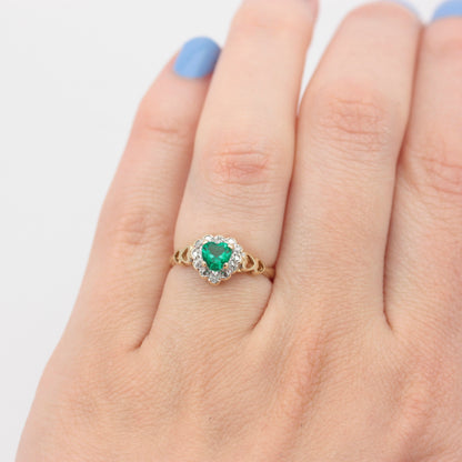 Vintage 9ct Gold Synthetic Emerald & Diamond Heart Cluster Ring